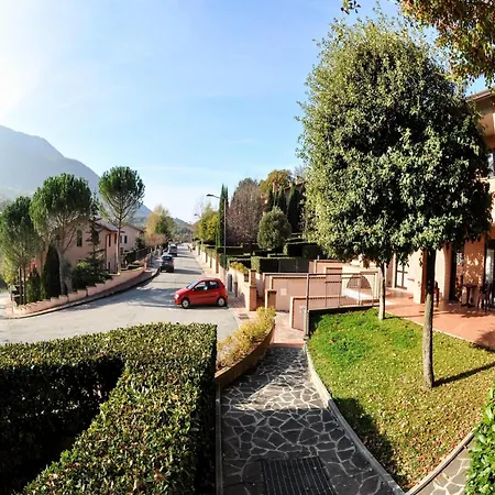 In A With Swimming Pool * Assisi